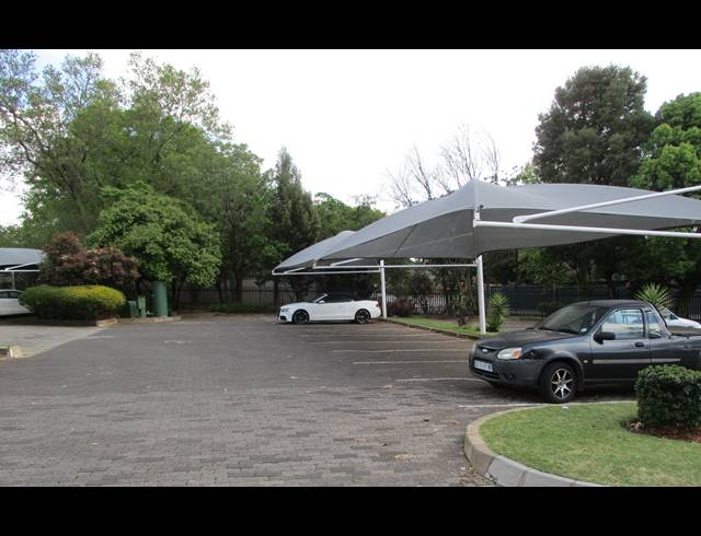 1 BEDROOM APARTMENT FOR SALE IN HELDERKRUIN